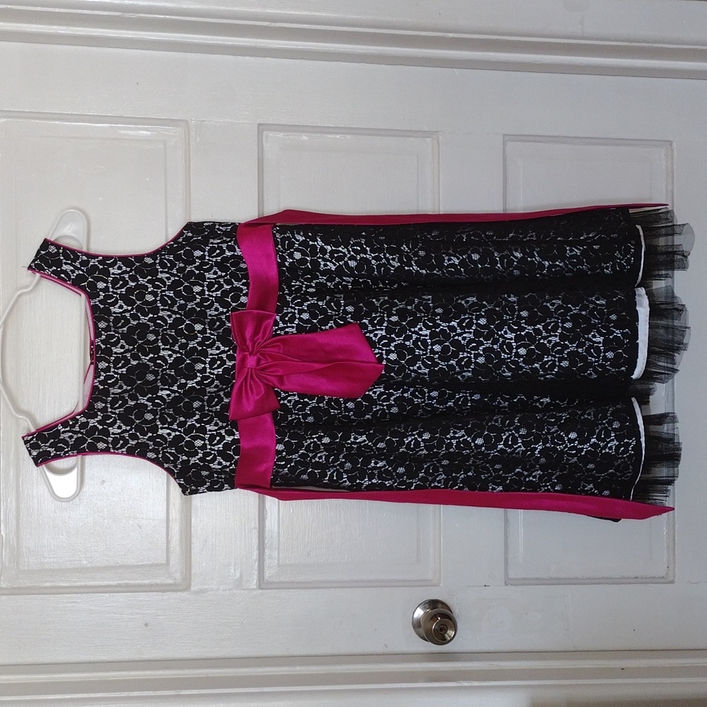 Emily West Dress Girls Size 16.5 Black Floral Lace